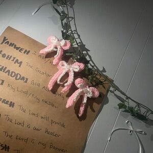 Handcrafted Pink and White Fiber Art Bows